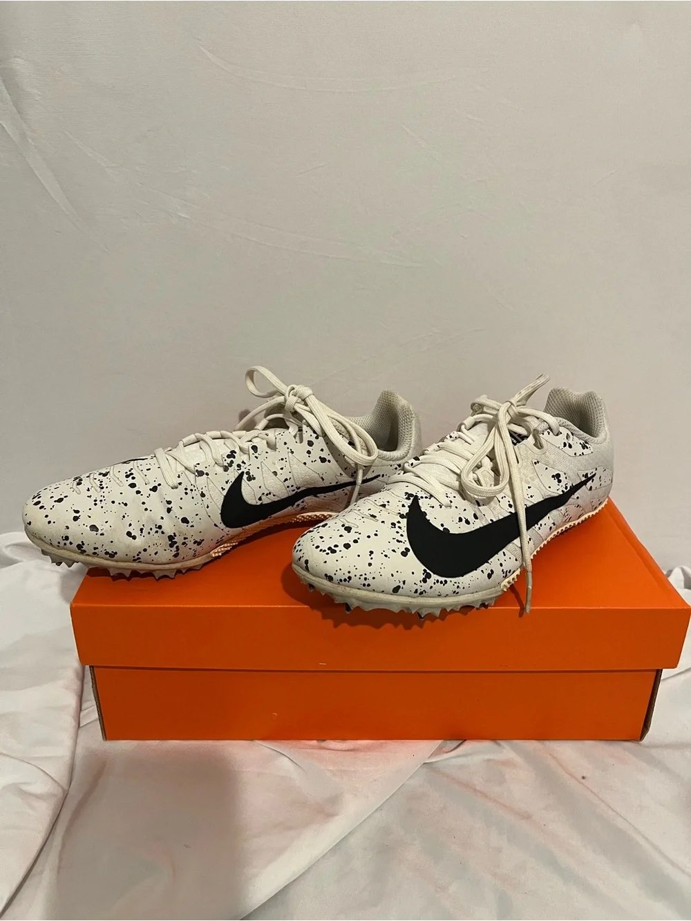 Nike White/Black Speckle Men's Track Spikes size 6.5 womens size 8
